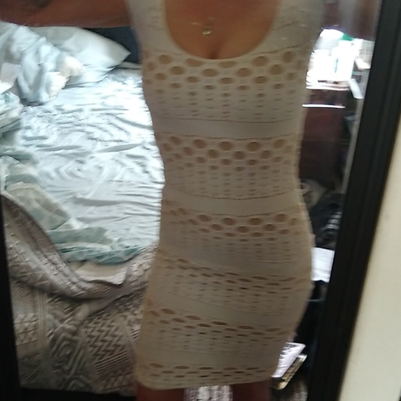 White bebe strech dress - Picture 2 of 3